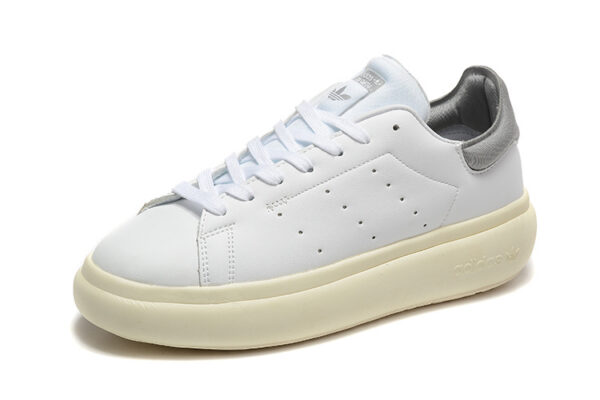 adidas 44.63$ code 551-7234-R - Image 5