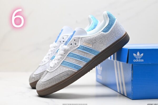 adidas 61.76$ code 351-7225-R