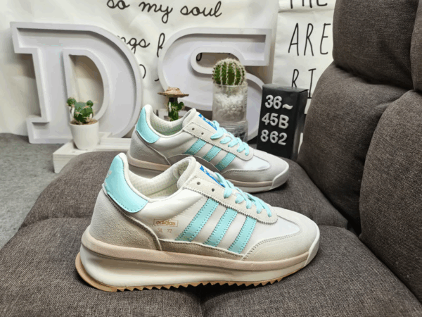adidas 53.61$ code 351-7224-R - Image 11