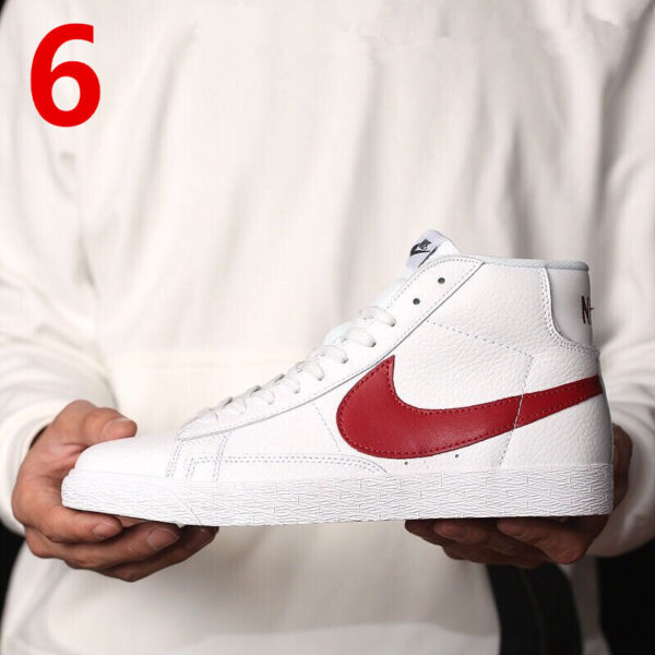 E1127-44.11$ Nike - Image 4
