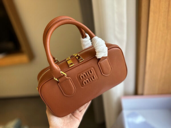 miumiu 49.29$ code 306-7212-R - Image 6