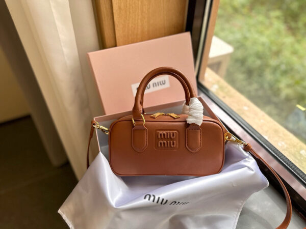 miumiu 49.29$ code 306-7212-R - Image 9