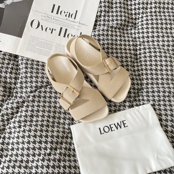 LOEWE 47.66$ code 449-7536-R - Image 11