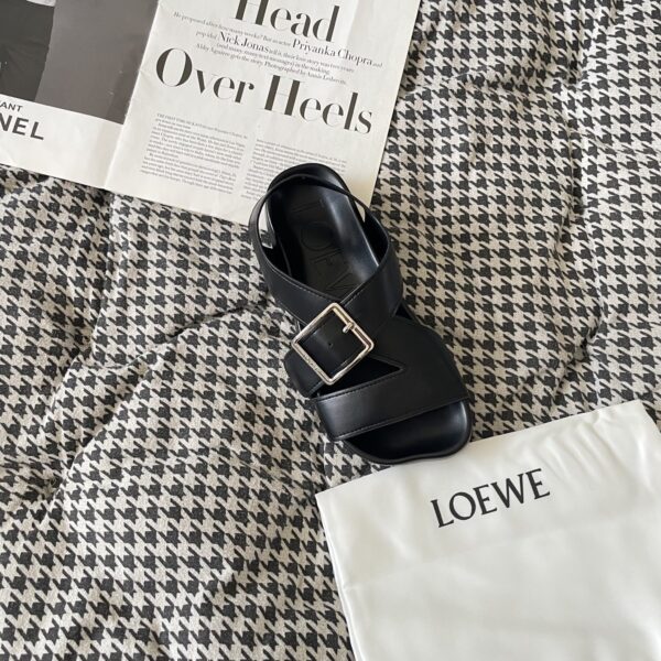 LOEWE 47.66$ code 449-7536-R - Image 7