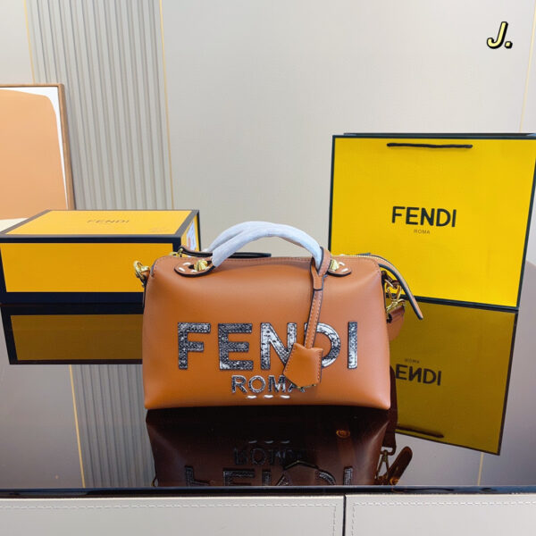 FENDI 56.86$ CODE 306-7189-R - Image 4