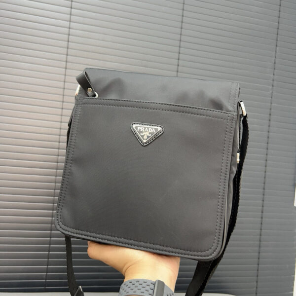 Prada 43.33$ code 306-7124-R - Image 5
