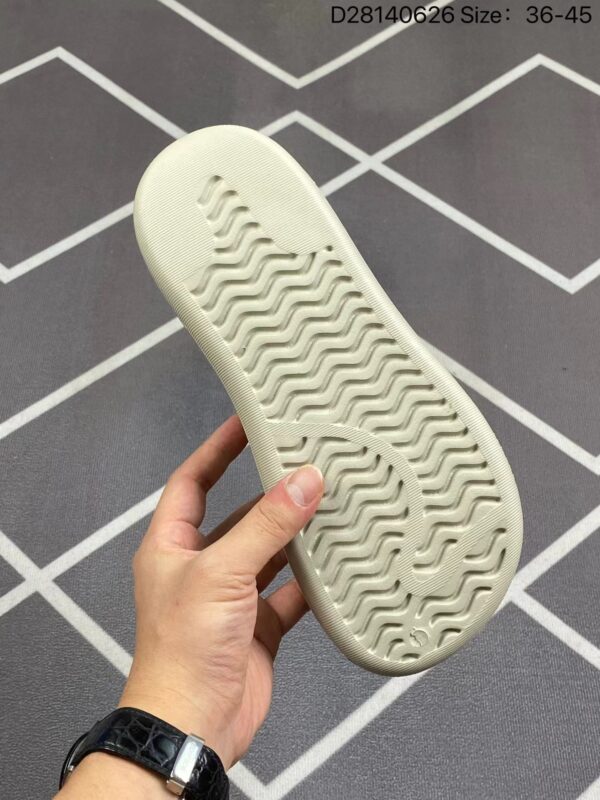 AD 32.99$ CODE 351-7112-R - Image 3