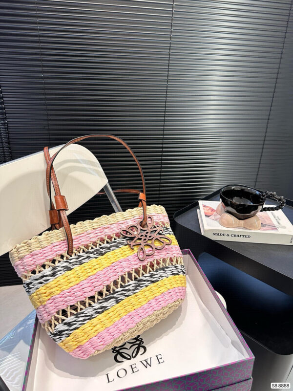 LOEWE 41.99$ code 306-7103-R - Image 2