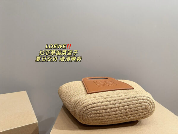 LOEWE 43.63$ code 306-7102-R - Image 6