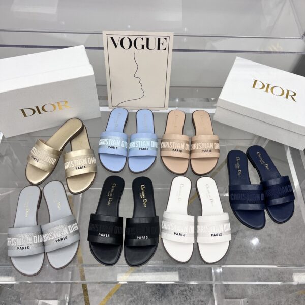 Dior 39.99$ code 449-7049-R - Image 11
