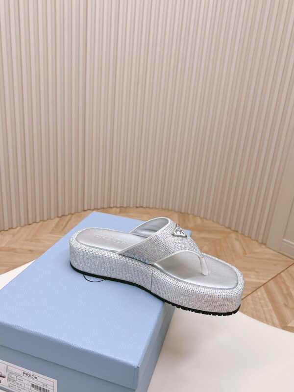 Prada 124.99$ code 531-7042-R - Image 11