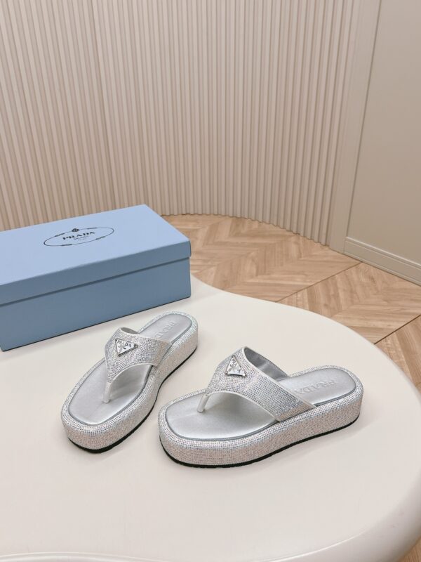 Prada 124.99$ code 531-7042-R - Image 12