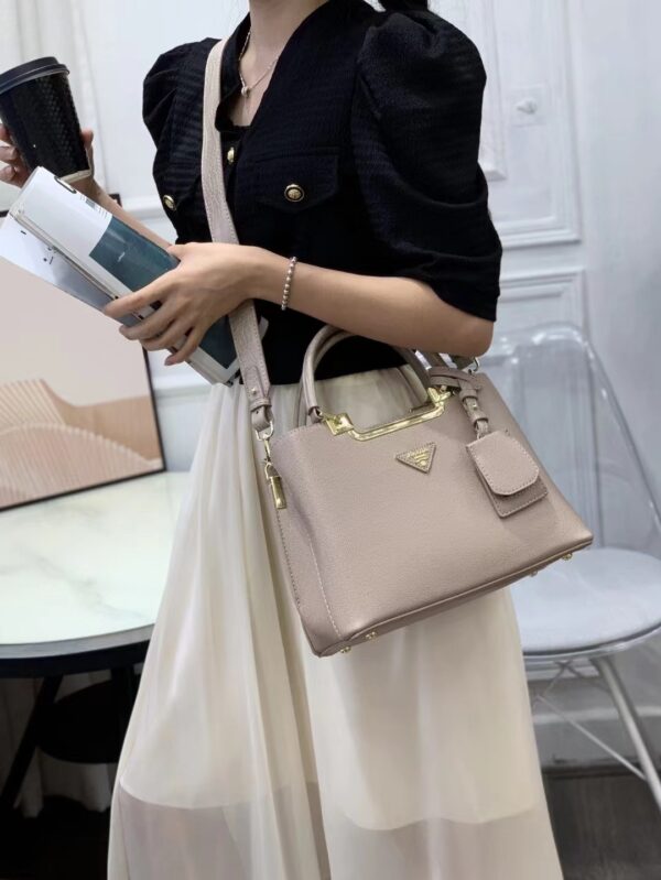 43.62$ PRADA code 404-6957-R - Image 5