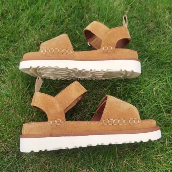 65.66$ UGG CODE 525-6963-R