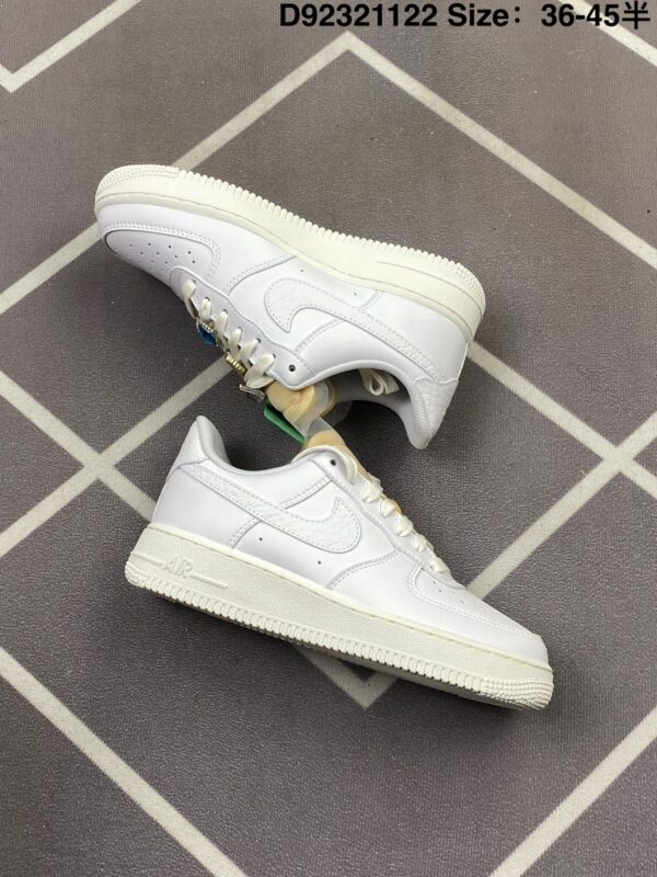 nike 63.12$ code 351-7528-R - Image 7