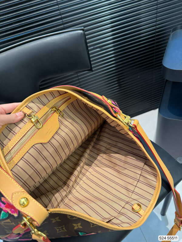 LV 71.66$ code 306-7597-R - Image 2
