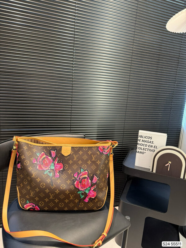 LV 71.66$ code 306-7597-R - Image 7