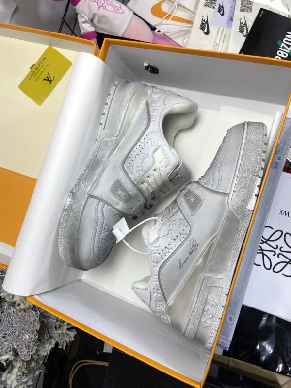 LV 41.11$ code 421-6984-R - Image 12