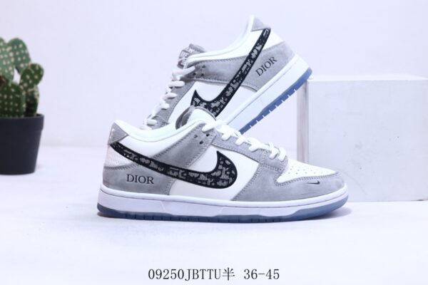 E1622-300￥ - Image 5