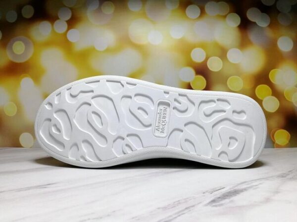DBE mcqueen new color 49.99usd CODE 343-2900-R - Image 9