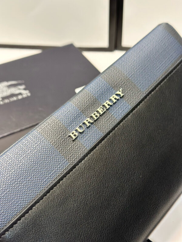 BURBERRY 47.71$ CODE 306-7028-R - Image 2