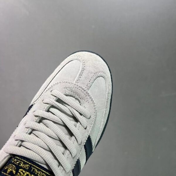 adidas 49.99$ code 351-7015-R - Image 2