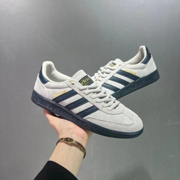 adidas 49.99$ code 351-7015-R - Image 9
