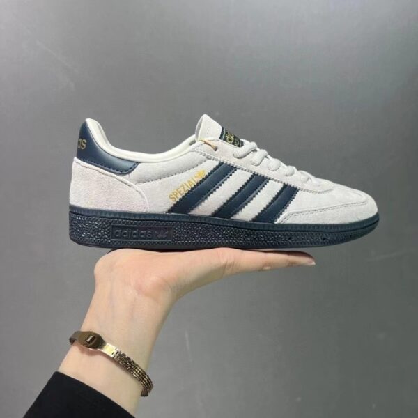 adidas 49.99$ code 351-7015-R - Image 10