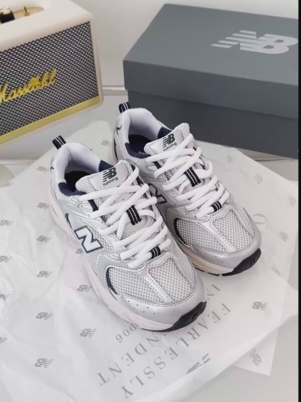 NIKE 51.99$ code 351-6940-R - Image 2