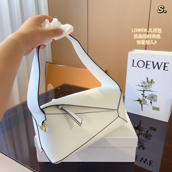 E17401-400￥ - Image 12
