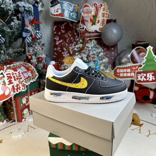 NIKE 42.66$ code 477-6936-R - Image 9