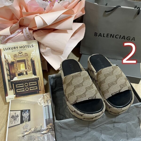 Balenciaga 48.15$ CODE 449-6927-R - Image 3
