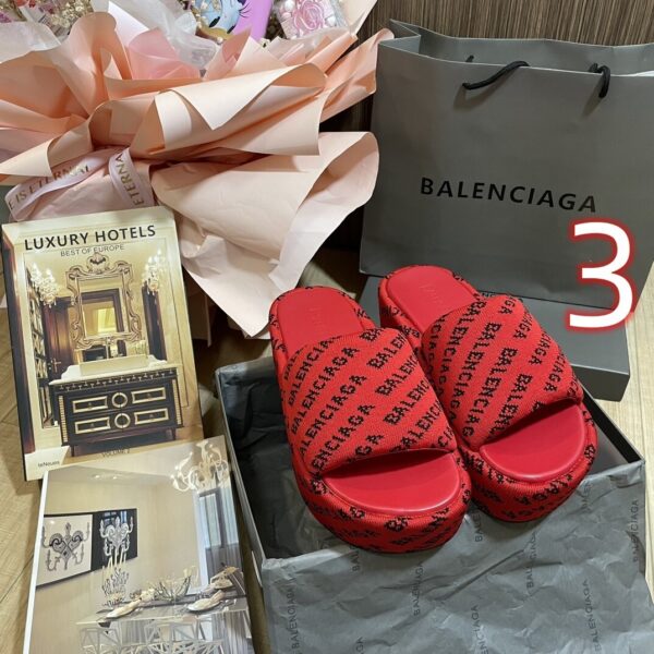 Balenciaga 48.15$ CODE 449-6927-R - Image 4