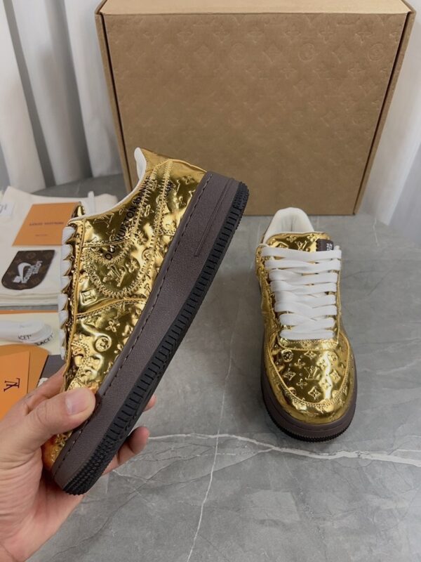 92.29$ LV code 351-6884-R