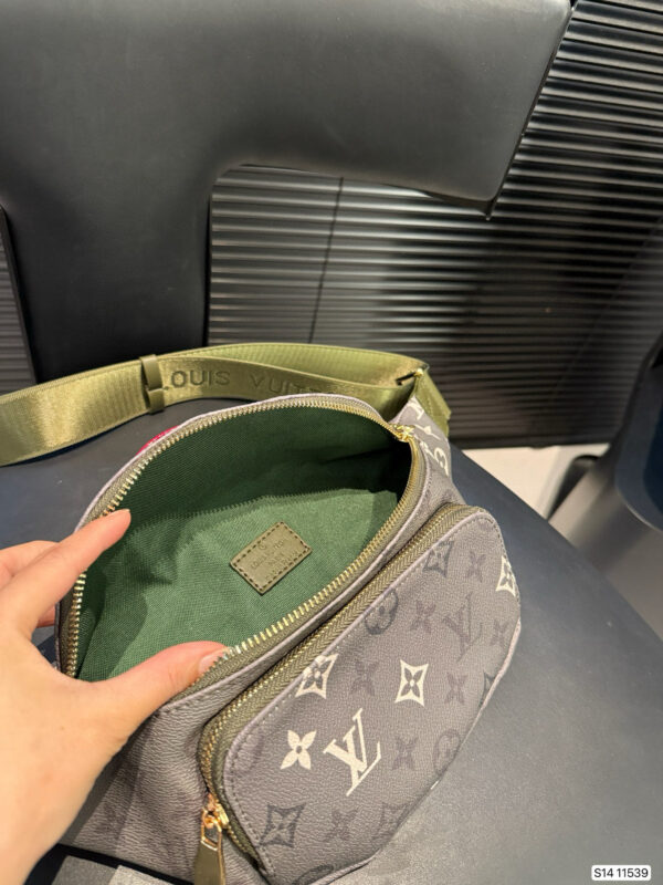 LV 54.99$ code 306-7596-R - Image 2