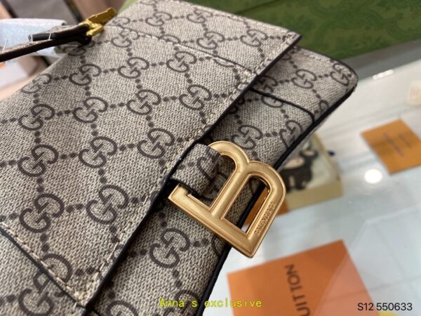 gucci 43.33$ CODE 472-6170-R