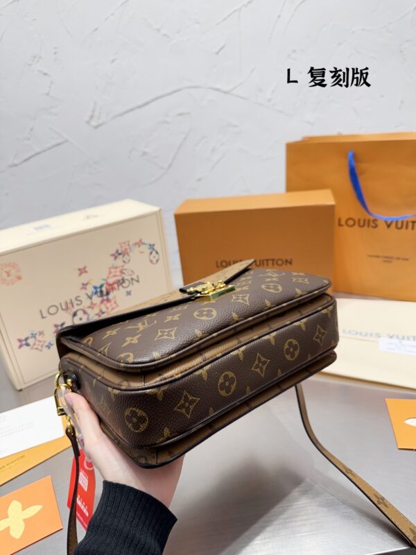 E1850-420￥ - Image 4