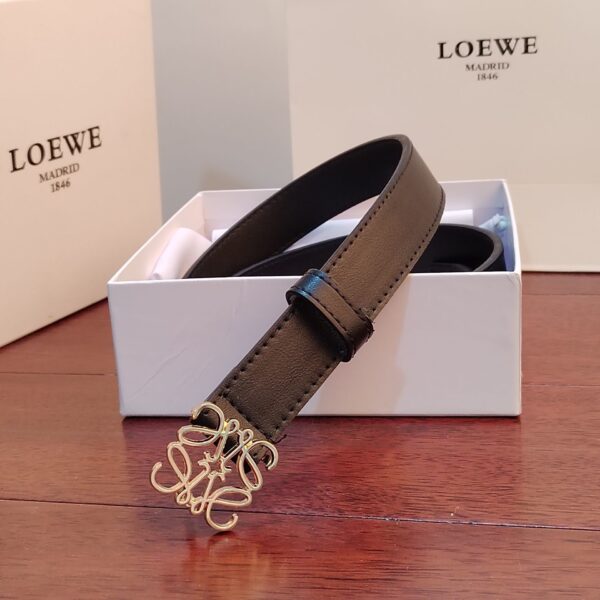 Lowe 19.99$ code 454-6704-R - Image 12
