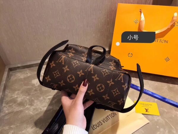 LV 21.89$ CODE 288-4041-D - Image 12