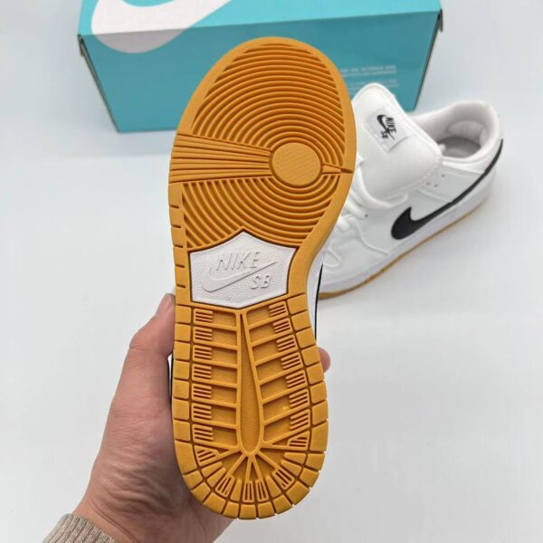 NIKE 29.99$ code 436-6569-R - Image 6