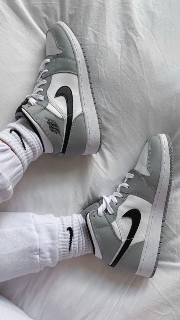 NIKE 39.99$ code 351-5925-R - Image 2