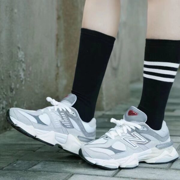 E1882-438￥ - Image 3