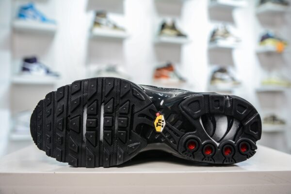 NIKE 48.15$ code 351-6852-R - Image 6