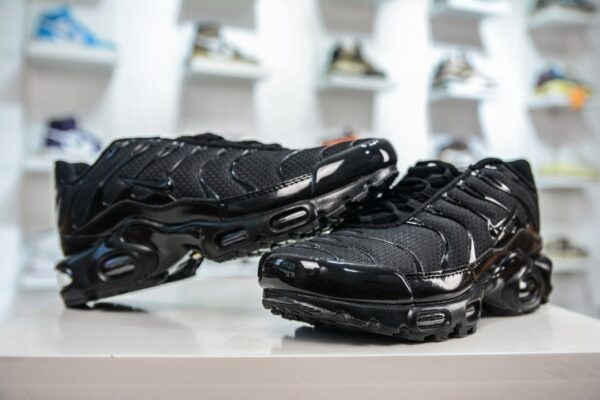 NIKE 48.15$ code 351-6852-R - Image 7