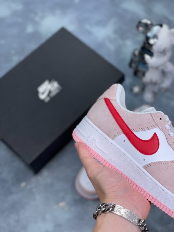 NIKE 49.99$ code 351-6848-R - Image 5