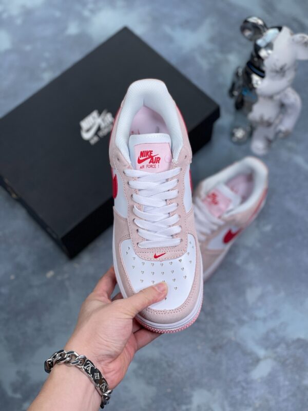 NIKE 49.99$ code 351-6848-R - Image 9