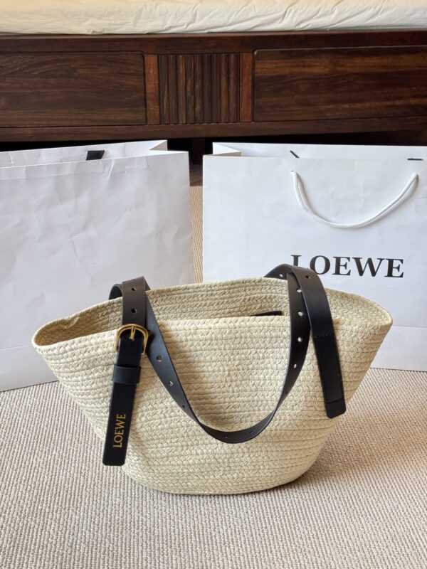 LOWEW 65.66$ code 429-7595-R - Image 4