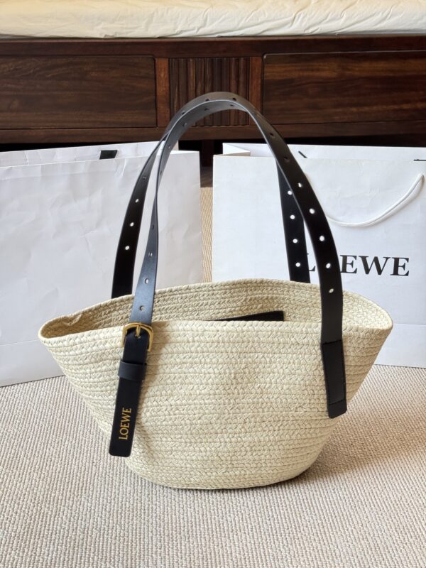 LOWEW 65.66$ code 429-7595-R - Image 9