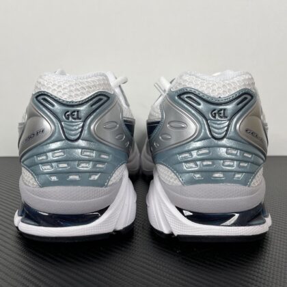 Jam6228 ASICS 59.99$