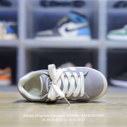 Jam3501 ADIDAS 37.9$ 275